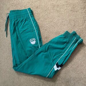 Diadora Nylon Atletico “Green Ivy” 90’s Style Trackpant (Men’s Size Medium) NWOT